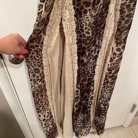 Finesse Sleeveless Lace Cut out Leopard Print Maxi Dress Brown Size XS - Picture 4 of 13